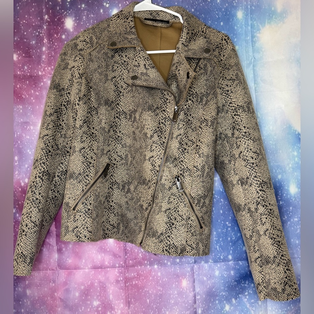Catherine Malandrino jacket 🛍